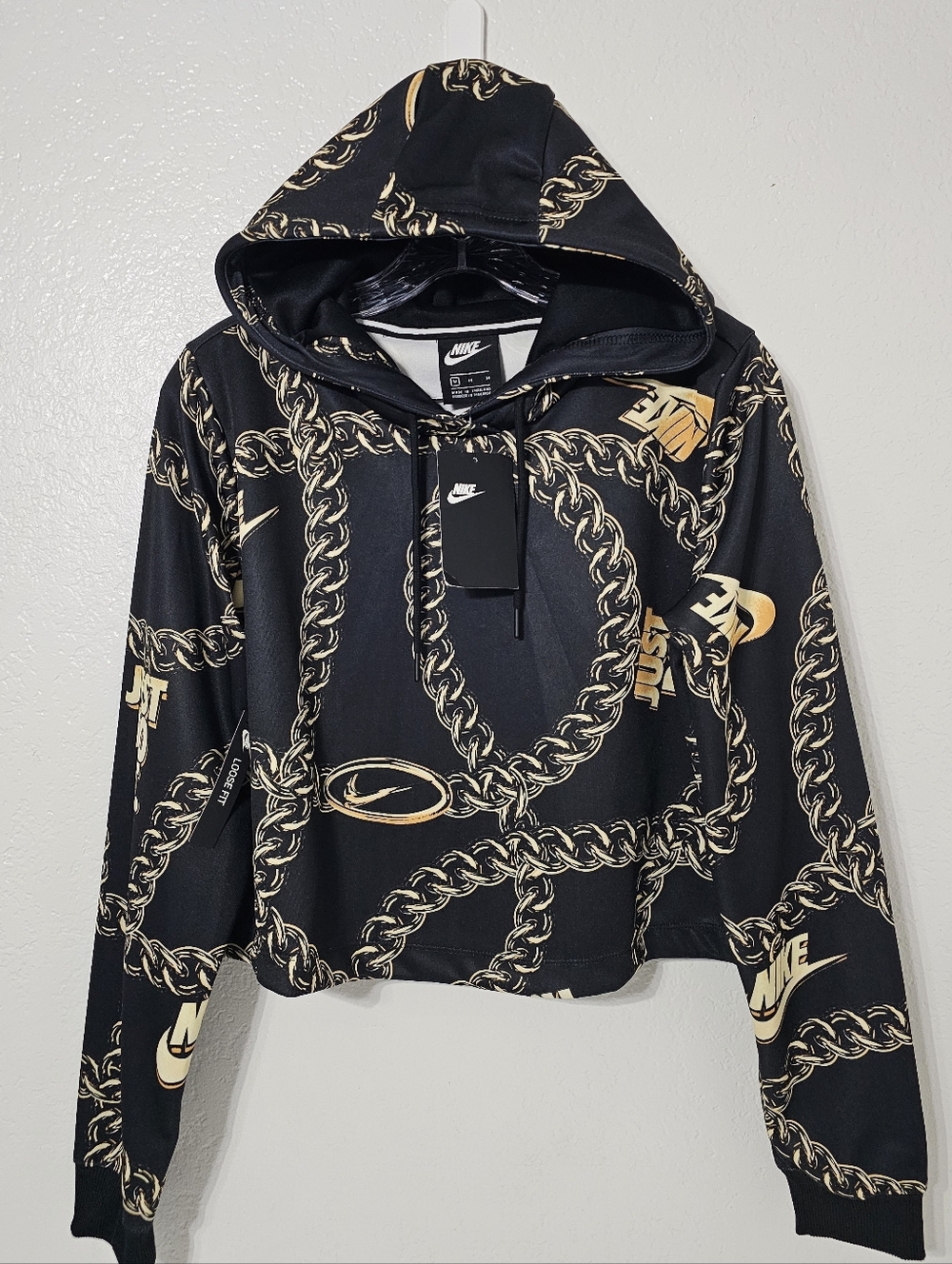 Nike Just Do It Chain Print Cropped Hoodie NWT Women’s M Black Gold Loose Fit - Picture 2 of 9
